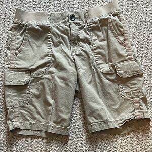 Sonoma women’s Light Brown Cargo Shorts